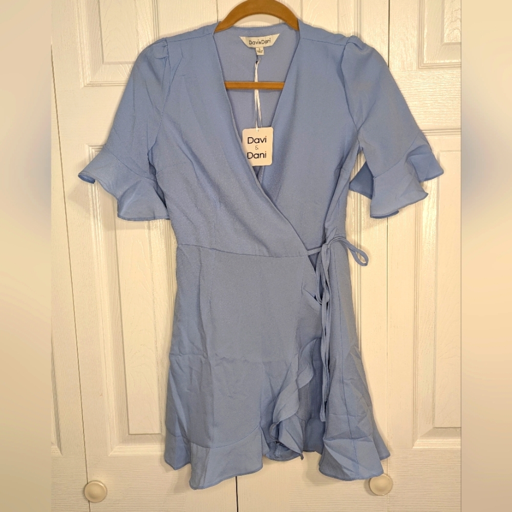 NWT DAVI & DANI Light Blue Ruffle Sleeve Mini Wrap Dress W/Built In Shorts S Sm